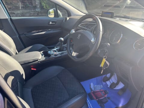 Peugeot 3008 1.6 3008 Allure HDi 5dr 26