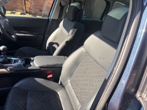 Peugeot 3008 1.6 3008 Allure HDi 5dr 28