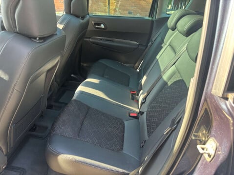 Peugeot 3008 1.6 3008 Allure HDi 5dr 31