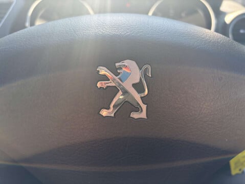 Peugeot 3008 1.6 3008 Allure HDi 5dr 40