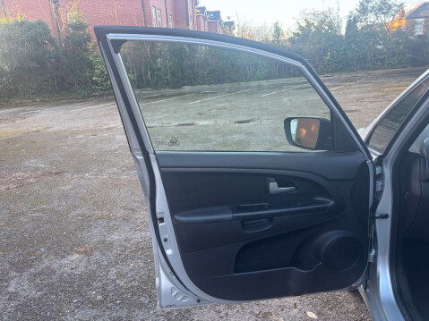Kia Venga 1.4 Venga 2 EcoDynamics CRDI 5dr 32