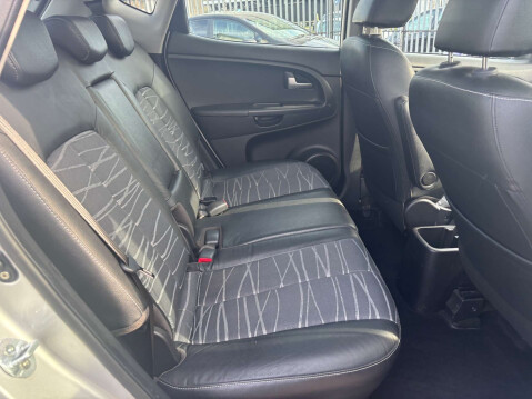Kia Venga 1.6 Venga 3 EcoDynamics 5dr 31
