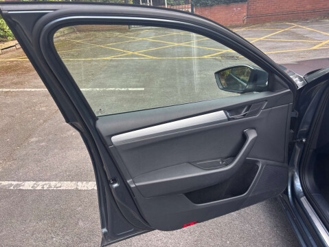 Skoda Superb 1.5 Superb SE Technology TSI 5dr 19