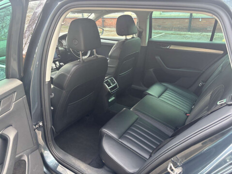 Skoda Superb 1.5 Superb SE Technology TSI 5dr 31