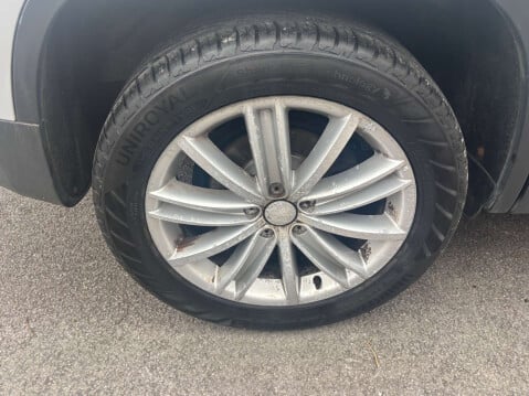 Volkswagen Tiguan 2.0 Tiguan Sport TDI 4Motion 140 4WD 5dr 17