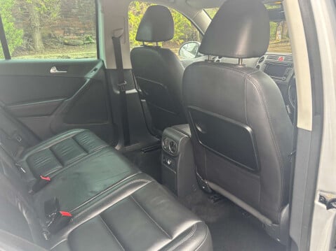 Volkswagen Tiguan 2.0 Tiguan Sport TDI 4Motion 140 4WD 5dr 26