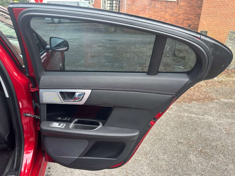 Jaguar XF 2.2 XF R-Sport Black D Auto 4dr 35
