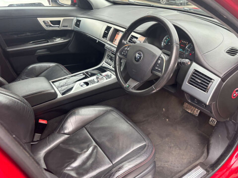 Jaguar XF 2.2 XF R-Sport Black D Auto 4dr 43