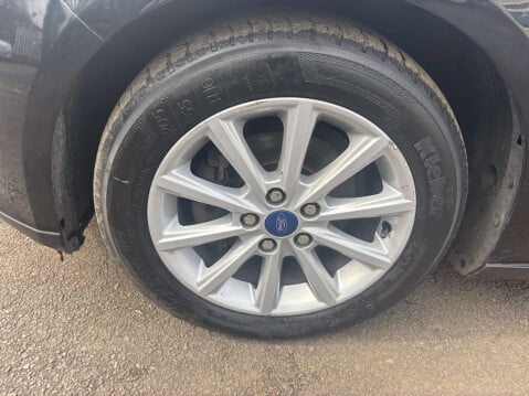 Ford Focus 1.6 Focus Titanium TDCI 5dr 17