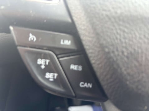 Ford Focus 1.6 Focus Titanium TDCI 5dr 30
