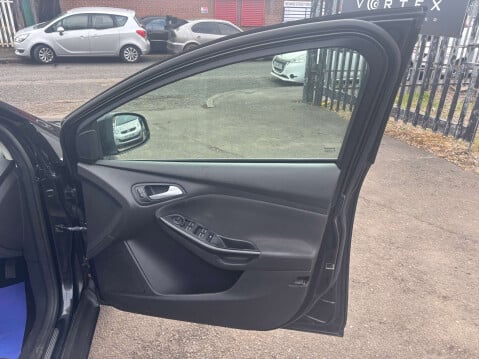 Ford Focus 1.6 Focus Titanium TDCI 5dr 36