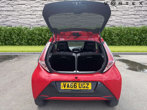 Toyota Aygo 1.0 Aygo X-Style VVT-i 5dr 8