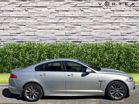 Jaguar XF 2.2 XF R-Sport D Auto 4dr 10