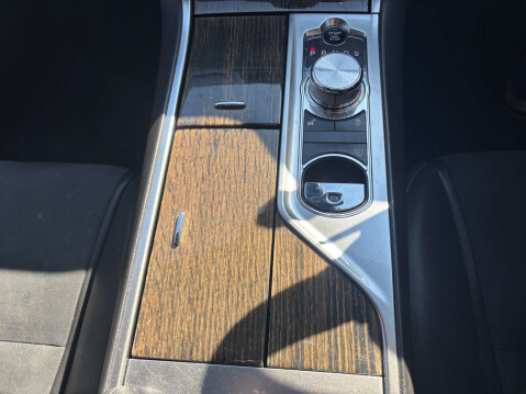 Jaguar XF 2.2 XF R-Sport D Auto 4dr 39