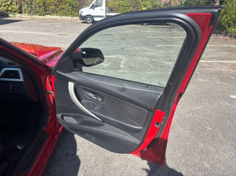 BMW 3 Series 2.0 318d SE 4dr 19