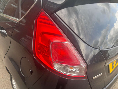 Ford Fiesta 1.0 Fiesta Titanium 5dr 14