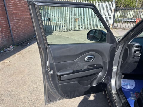 Kia Soul 1.6 Soul Maxx CRDi 5dr 39