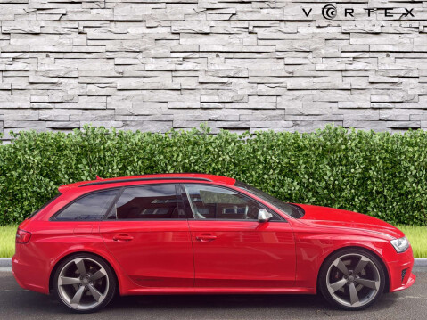 Audi A4 4.2 RS 4 FSI Quattro Auto 4WD 5dr 10