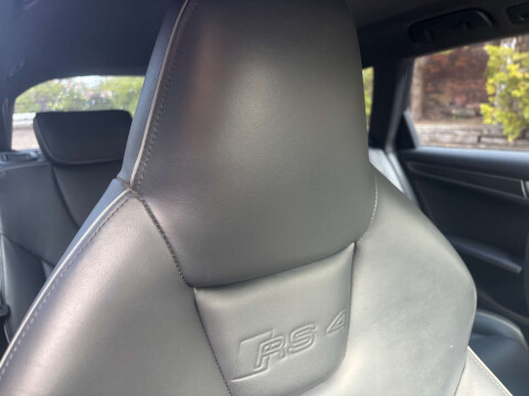 Audi A4 4.2 RS 4 FSI Quattro Auto 4WD 5dr 31