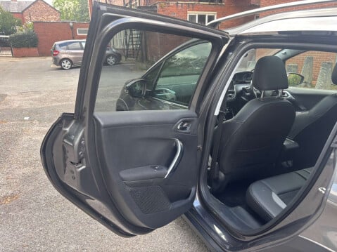 Peugeot 2008 1.5 2008 Allure Premium Blue HDi 5dr 17