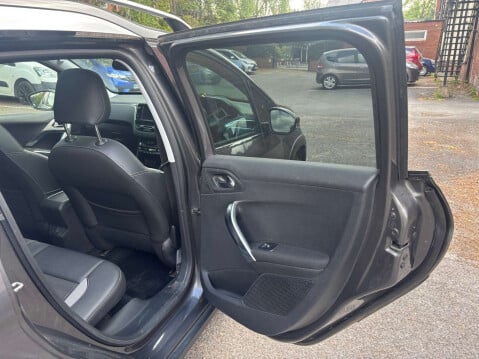 Peugeot 2008 1.5 2008 Allure Premium Blue HDi 5dr 19