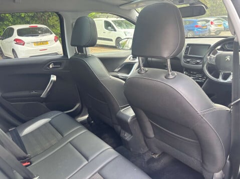 Peugeot 2008 1.5 2008 Allure Premium Blue HDi 5dr 34