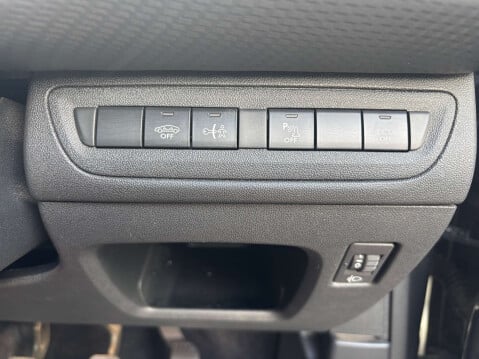 Peugeot 2008 1.5 2008 Allure Premium Blue HDi 5dr 52