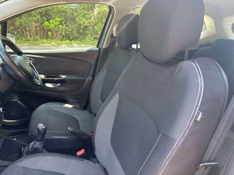 Renault Captur 1.5 Captur Dynamique MediaNav Energy dCi S/S 5dr 36