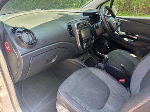 Renault Captur 1.5 Captur Dynamique MediaNav Energy dCi S/S 5dr 37
