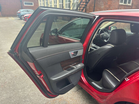 Jaguar XF 2.2 XF Portfolio Sportbrake D Auto 5dr 22