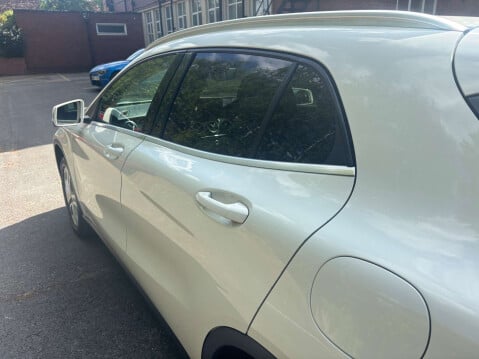 Mercedes-Benz GLA 1.6 GLA 200 Sport 5dr 17