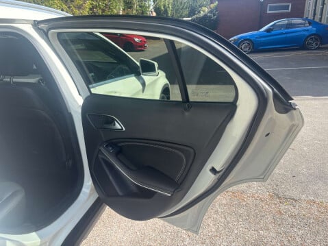Mercedes-Benz GLA 1.6 GLA 200 Sport 5dr 26