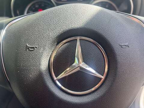 Mercedes-Benz GLA 1.6 GLA 200 Sport 5dr 39