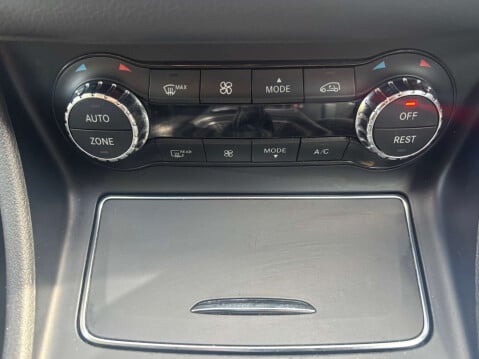 Mercedes-Benz GLA 1.6 GLA 200 Sport 5dr 46