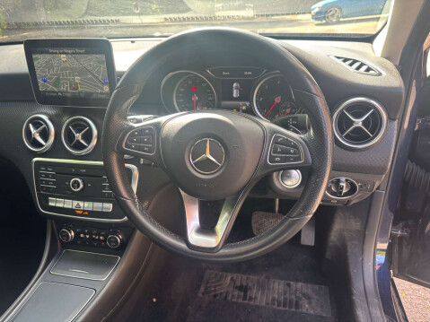 Mercedes-Benz A Class 2.1 A 200 D Sport Auto 5dr 34