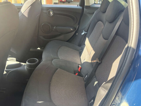 Mini Hatch 1.5 Cooper 5dr 43