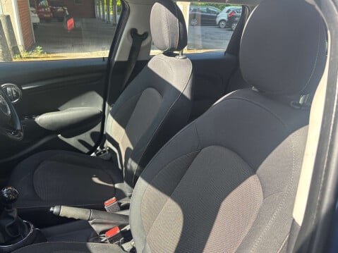 Mini Hatch 1.5 Cooper 5dr 37