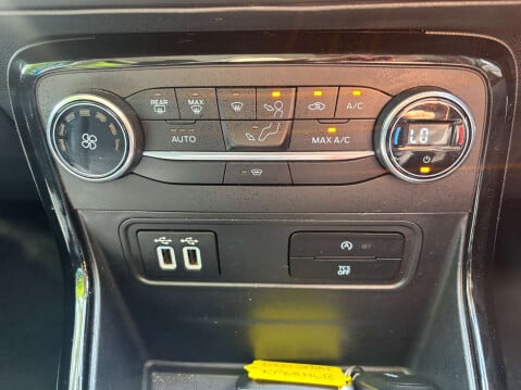 Ford Ecosport 1.5 EcoSport Titanium TDCI 5dr 51