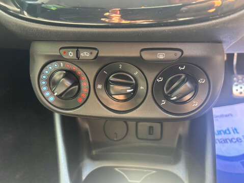 Vauxhall Corsa 1.4 Corsa Limited Edition 5dr 40