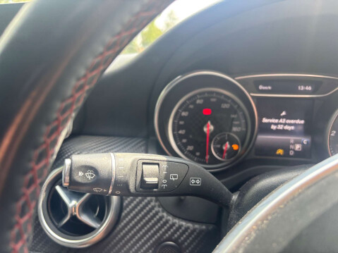 Mercedes-Benz A Class 2.1 A 200 D AMG Line Auto 5dr 31