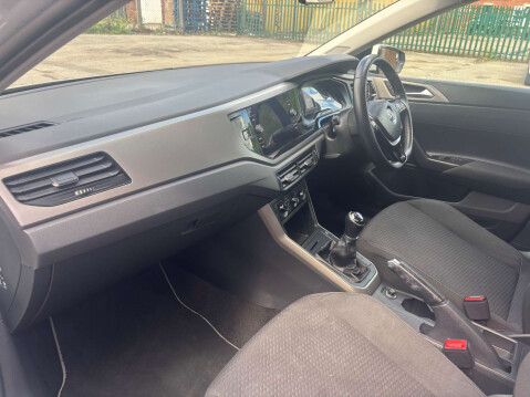 Volkswagen Polo 1.0 Polo SE TSi 5dr 37