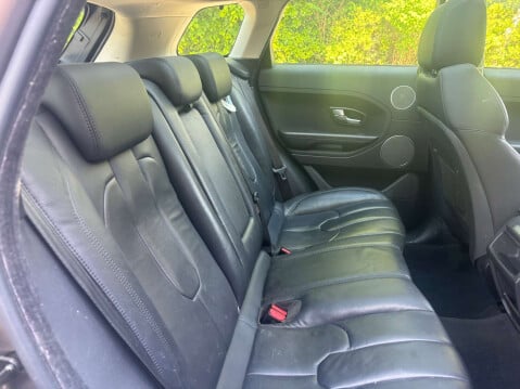 Land Rover Range Rover Evoque 2.2 Range Rover Evoque Pure Tech SD4 4WD 5dr 32
