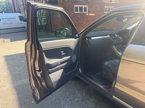 Land Rover Range Rover Evoque 2.2 Range Rover Evoque Pure Tech SD4 4WD 5dr 22