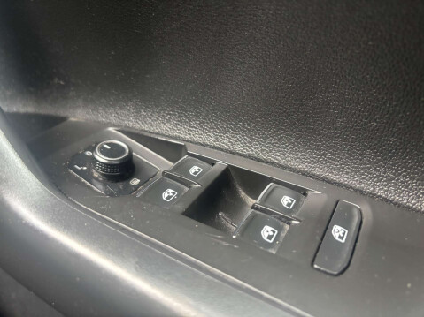 Volkswagen Polo 1.0 Polo SE TSi 5dr 46