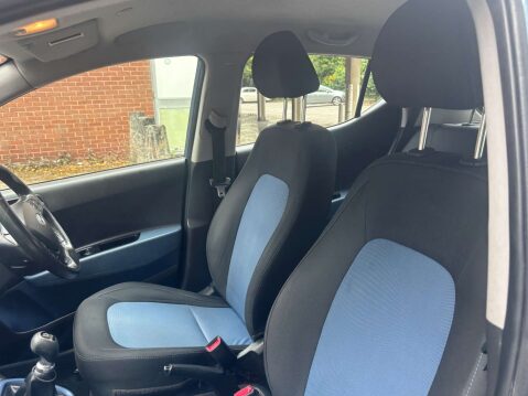 Hyundai i10 1.2 i10 Premium 5dr 27