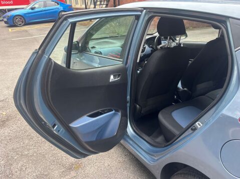 Hyundai i10 1.2 i10 Premium 5dr 21