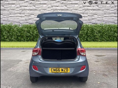 Hyundai i10 1.2 i10 Premium 5dr 8