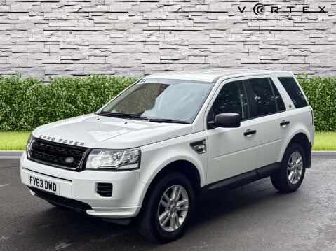 Land Rover Freelander 2.2 Freelander Black & White TD4 Auto 4WD 5dr 3