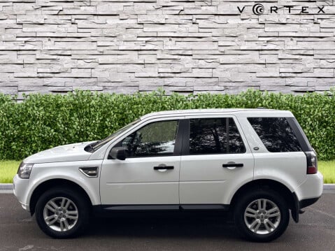 Land Rover Freelander 2.2 Freelander Black & White TD4 Auto 4WD 5dr 5