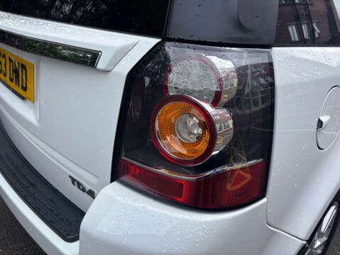 Land Rover Freelander 2.2 Freelander Black & White TD4 Auto 4WD 5dr 16